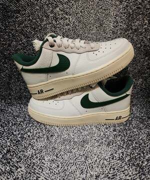 Nike Women's Air Force 1 Command Force Summit White/Gorge Green Size 6